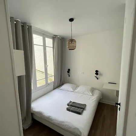 Small - Apartment Reims