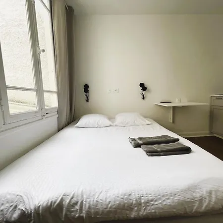 Small - Apartment Reims
